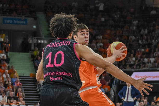 年轻球员的 年轻球员的