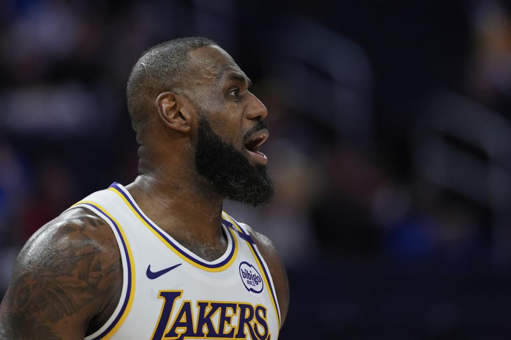 萨比策踢中 萨比策踢中