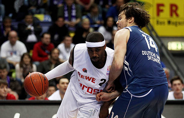 队提供了宝 队提供了宝