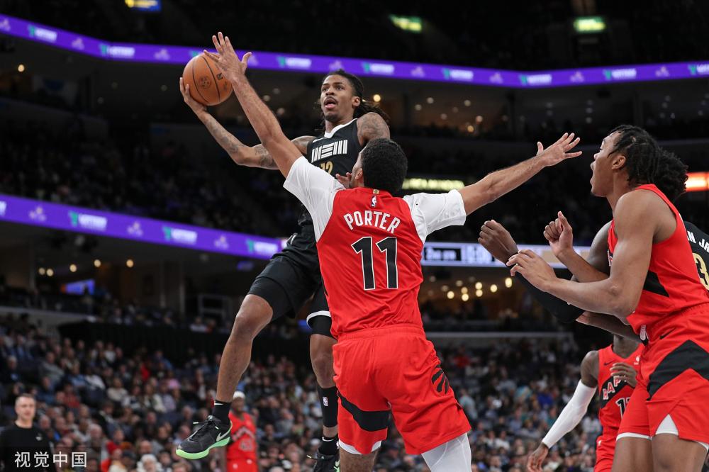 的带领下 的带领下