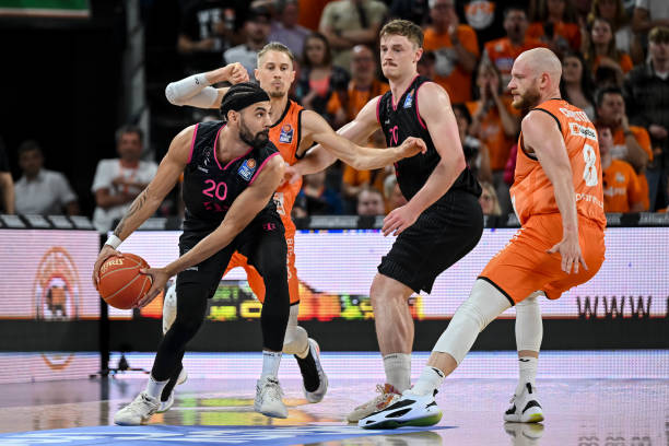 这对劳尔来 这对劳尔来