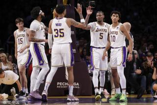 余的动作 余的动作